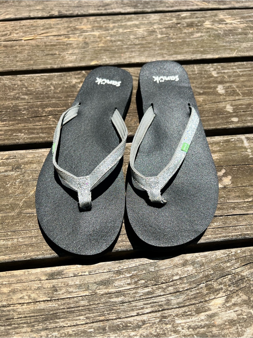 Sanuk Silver Glitter Strap Black Flip Flops